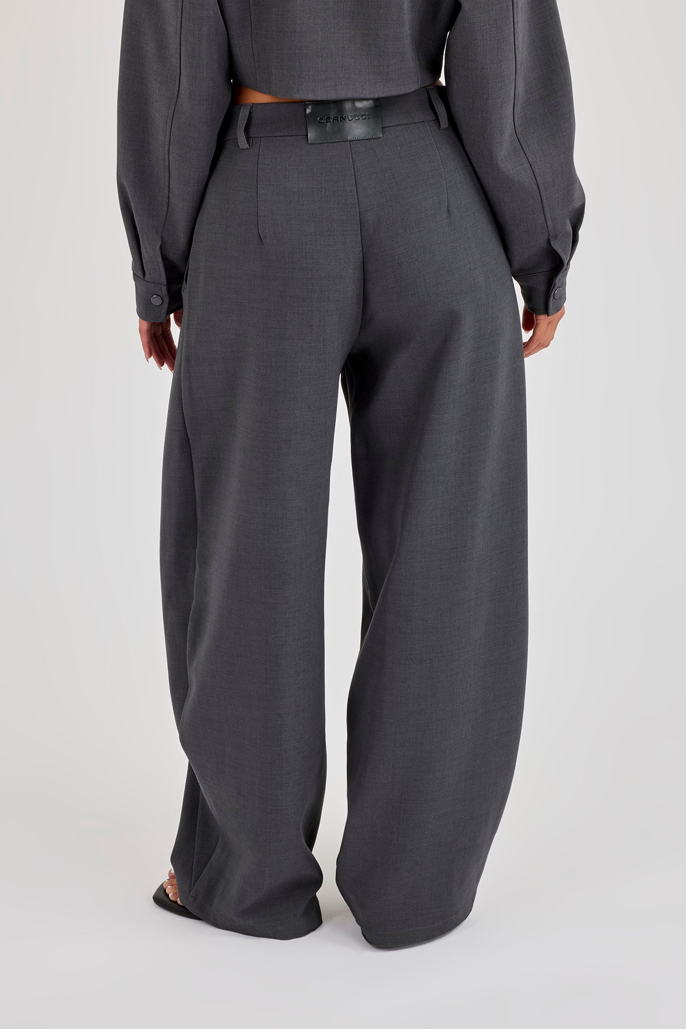 Woven Double Pleat Barrel Leg Trouser - Charcoal